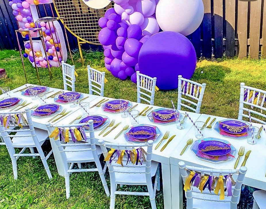 Themed Kids Table
